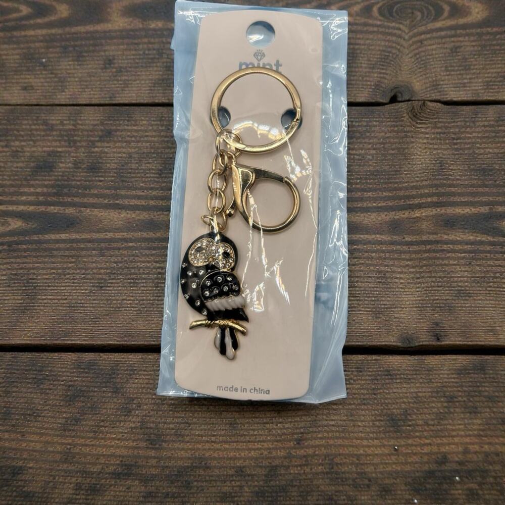 Black Rhinestone Owl Keychain - Picture 2 of 2